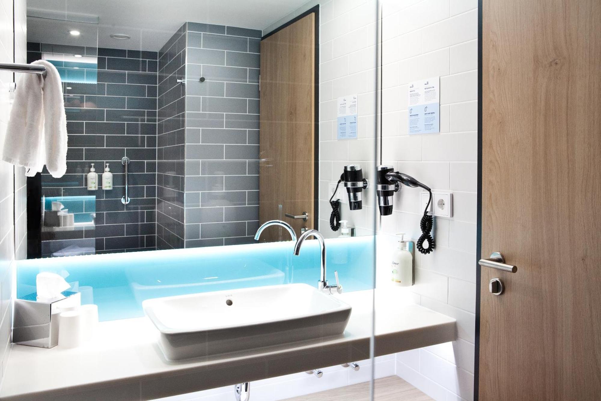 Holiday Inn Express Bochum By Ihg المظهر الخارجي الصورة